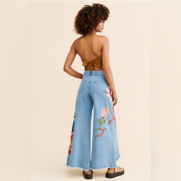 Farm Rio Embroidered Floral Wide-Leg Jeans Raw Hem Flower Bird Size Small - Picture 7 of 15